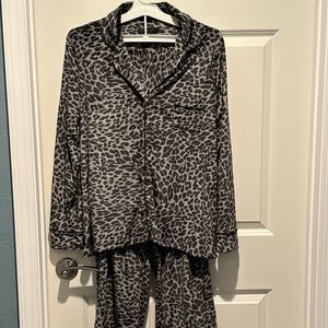 Donna Karan 2piece PJ set